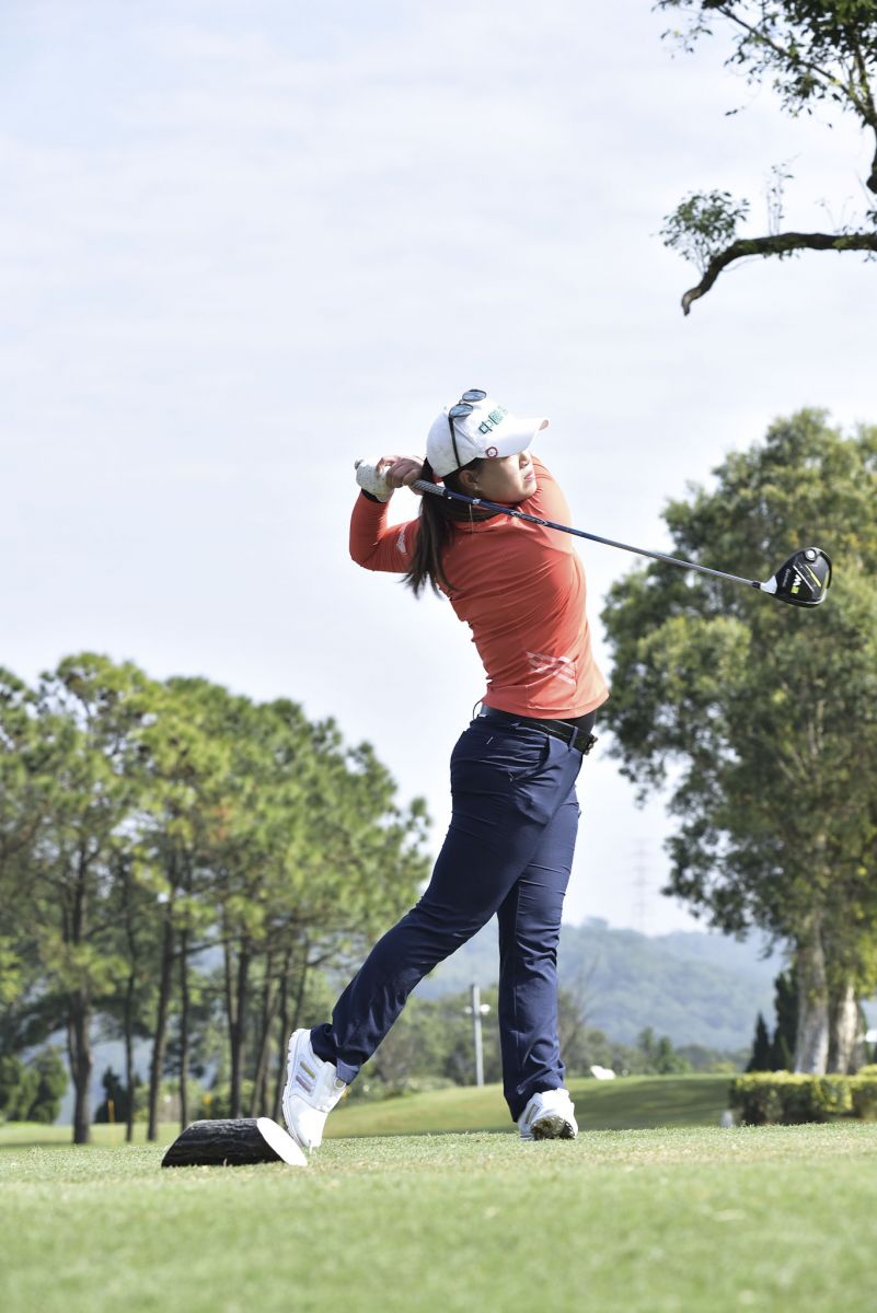 台灣高球之星LPGA選手程思嘉表示TP5高爾夫球，能完美符合選手的需求
