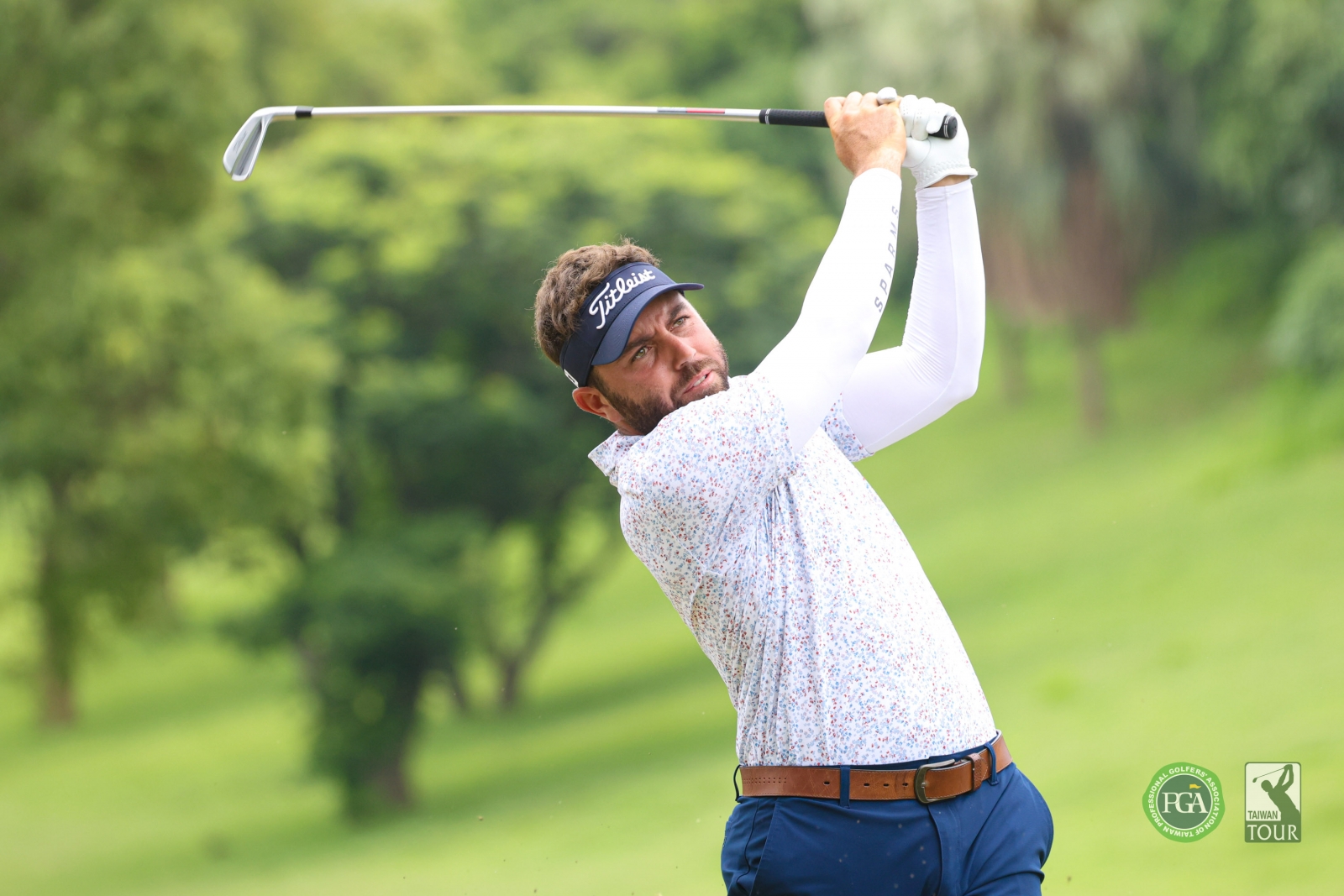 南非選手伊恩·斯尼曼以三回合總桿204桿(-12)暫並列第一(TPGA_林聖凱攝)