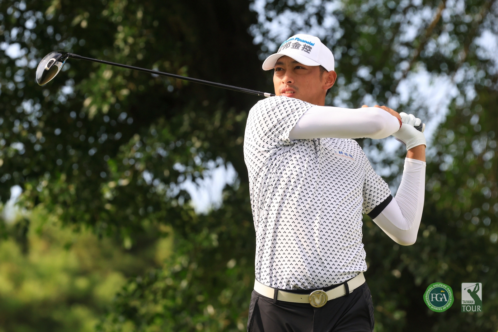 台灣選手王偉軒第一回合以65桿(-7)暫並列第四(TPGA_林聖凱攝)