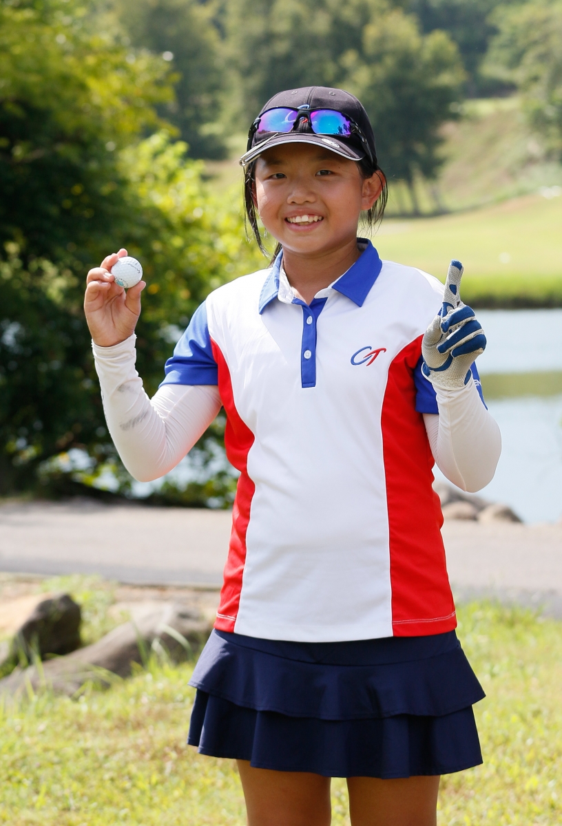 女子C組選手汪天茵第二回合於第三洞打出一桿進洞。