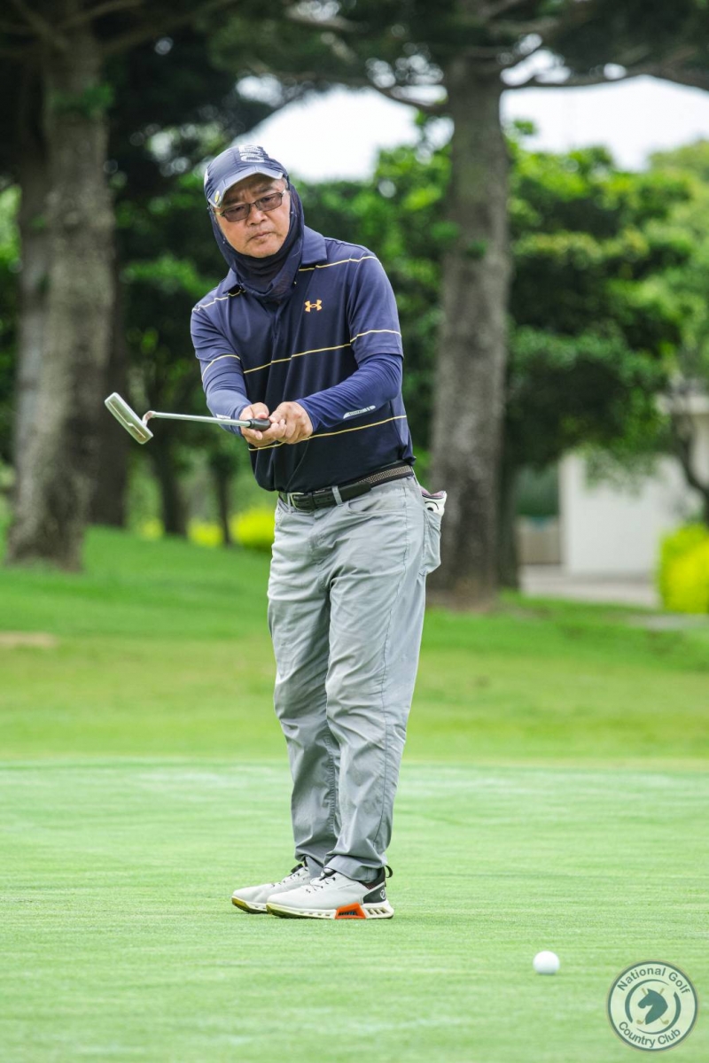 會員球王組領先陳慶華今天推桿不佳打出80桿。(全國花園鄉村俱樂部提供／陳文欣攝影)