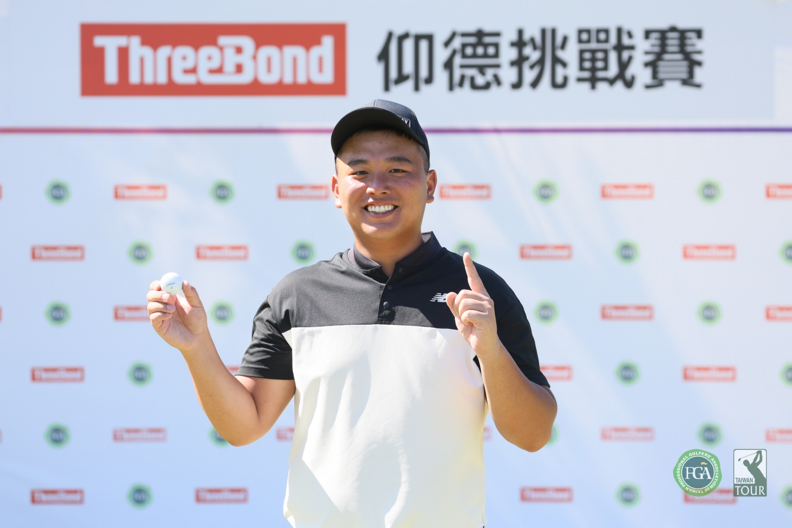 林晟毓在第11洞打出一桿進洞。(TPGA_林聖凱攝影)