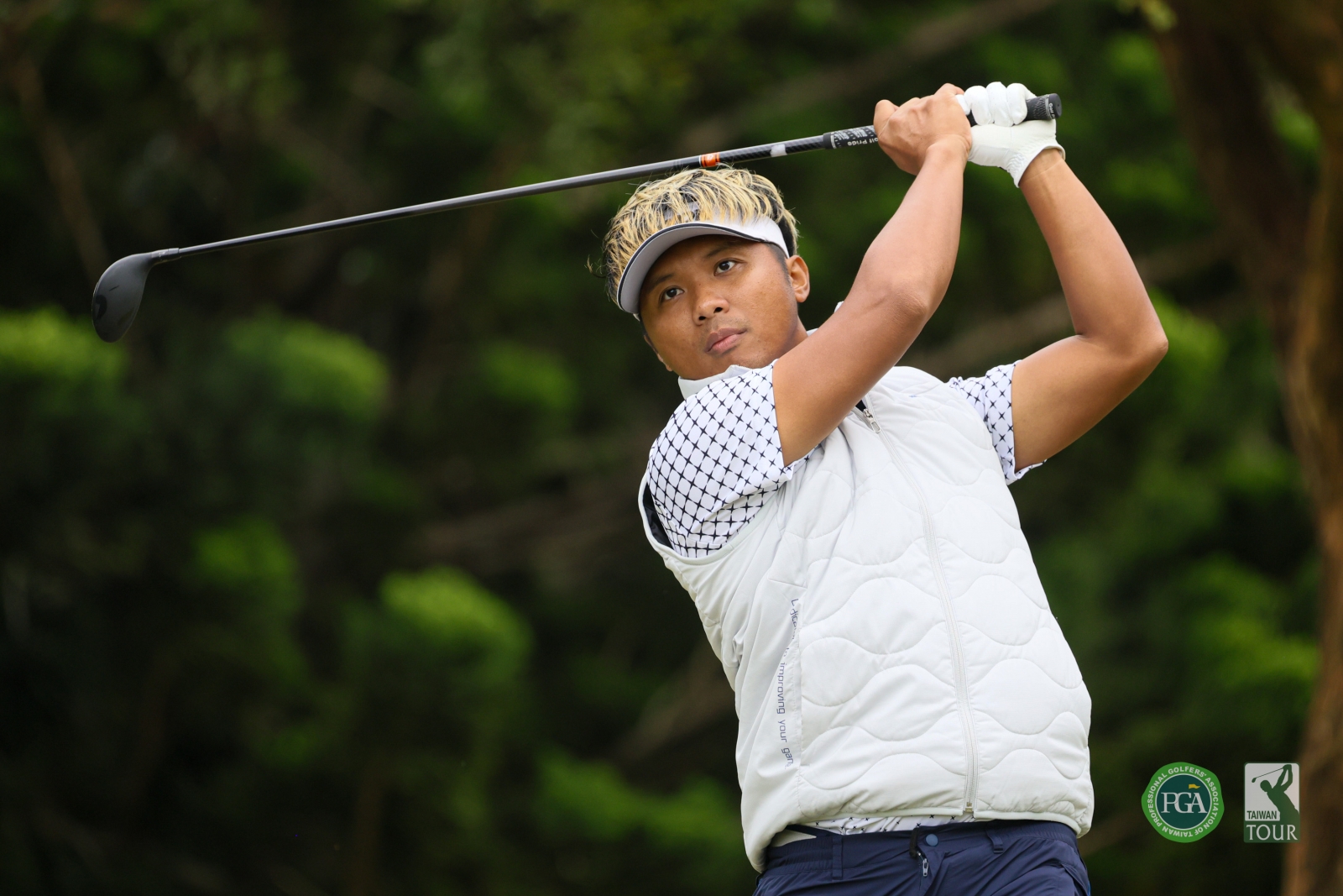林永龍第一回合以1鷹4鳥3柏忌總桿69桿(-3)單獨領先，也是全場唯一低於標準桿的選手(TPGA_林聖凱攝影)