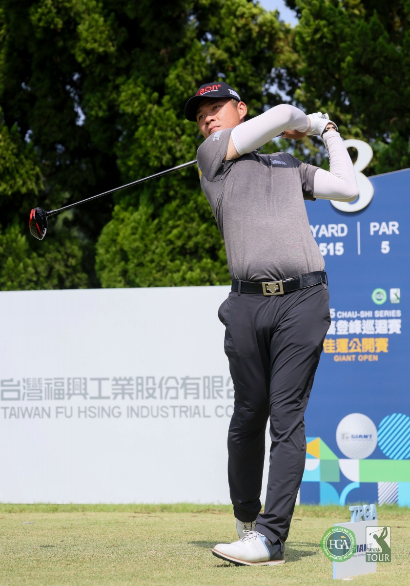 洪朝鑫首回合以67桿(-5)暫居第四(TPGA_林聖凱攝影)