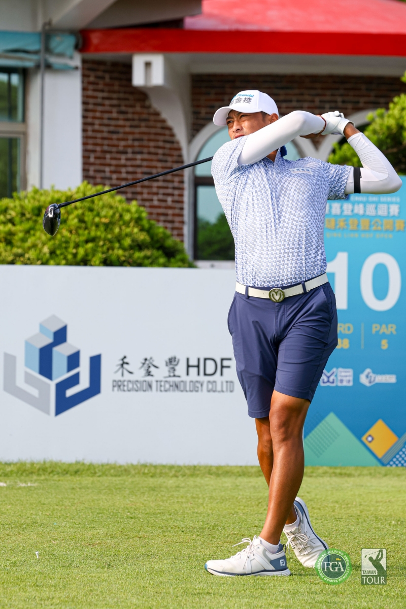 王偉軒連兩回合打出65桿成績，以兩回合總桿130桿(-14)，領先7桿進入決賽(TPGA_林聖凱攝)