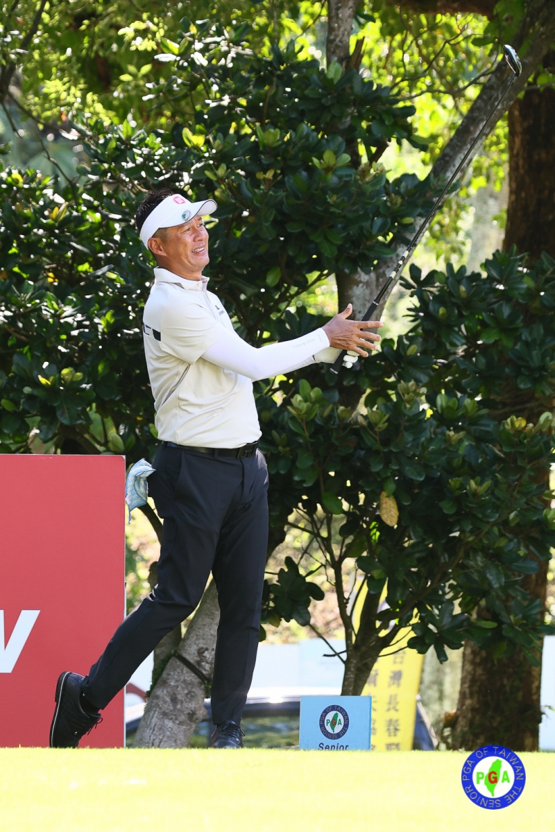 第一回合長春組連騼森63桿,以(-9)暫列第一(鍾豐榮攝影)