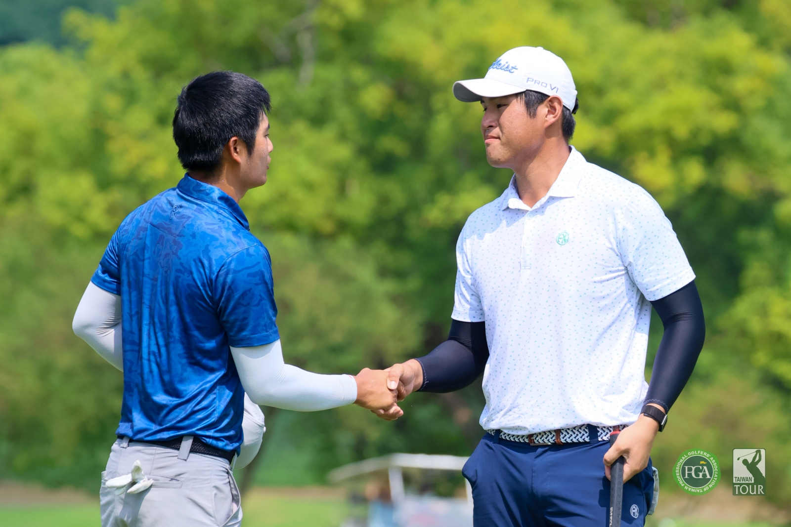 蔡凱任(右)和蔡宗佑(左)都以四回合總桿277桿(-11)進入延長加賽(TPGA_林聖凱攝影)