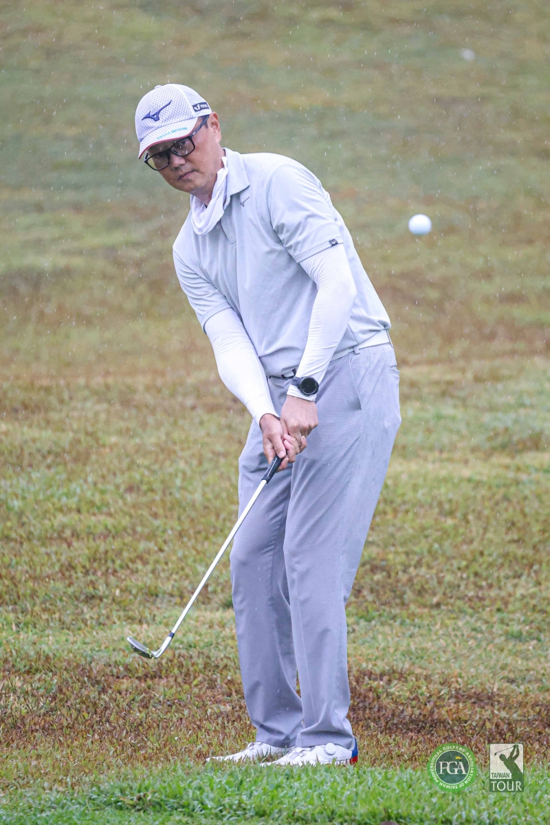 謝東宏第二回合已完成六洞，目前總桿低於標準桿6桿(TPGA_林聖凱攝)