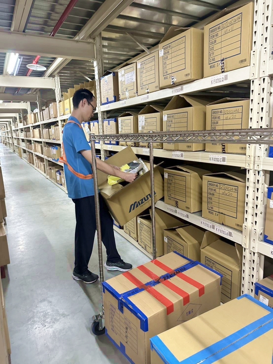 美津濃公司整備提供花蓮縣光復鄉三校之運動裝備。