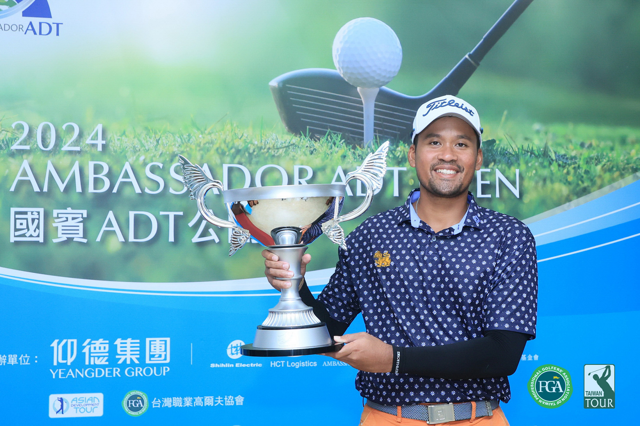 2024 年國賓 ADT 公開賽冠軍對於泰國球員辛斯郎恩意義重大，因為這是他的生涯首冠。( TPGA / 鍾豐榮 攝)