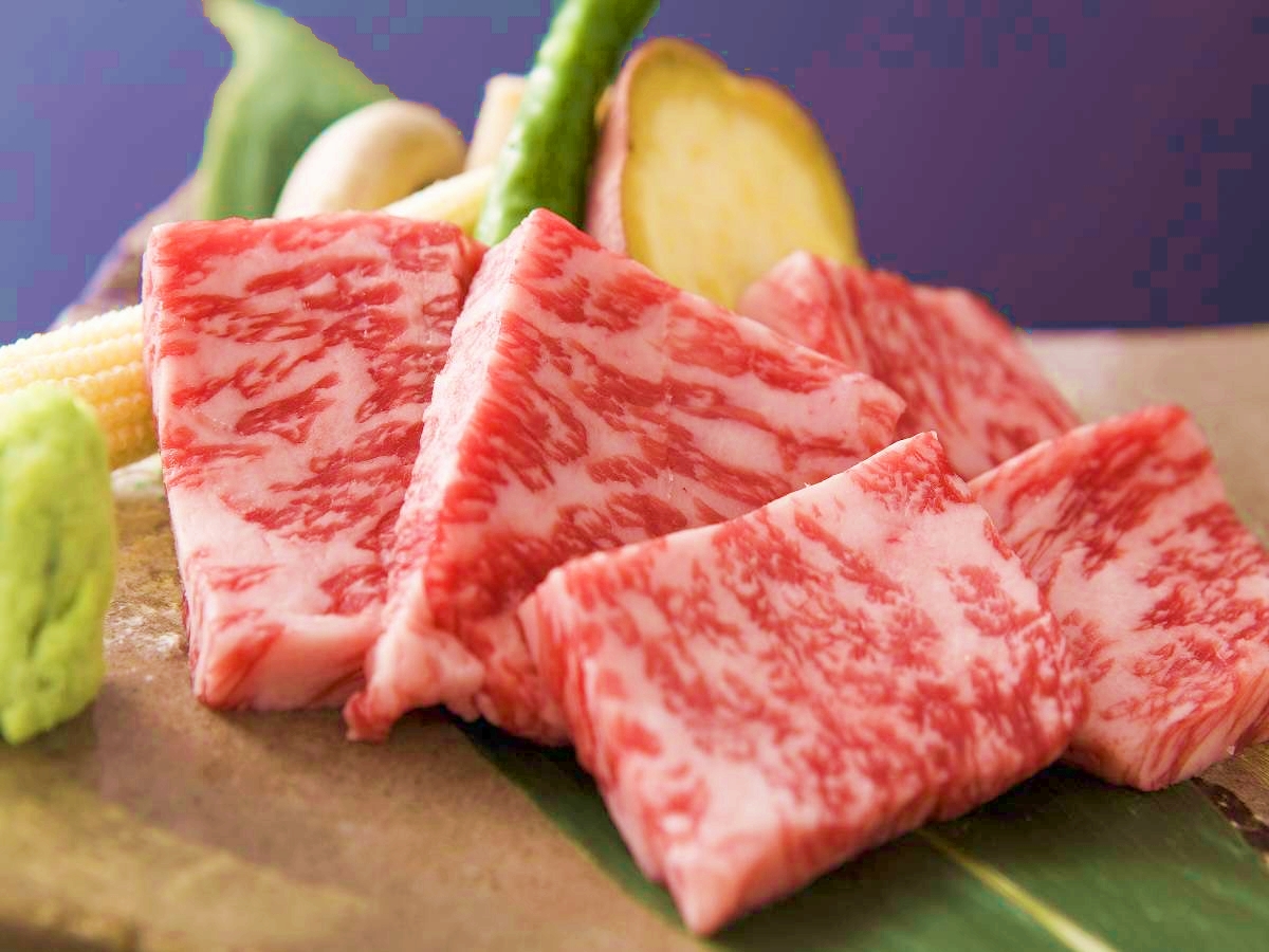 日本名物佐賀牛，美味多汁，入口即化，只有親來佐賀才吃得到。