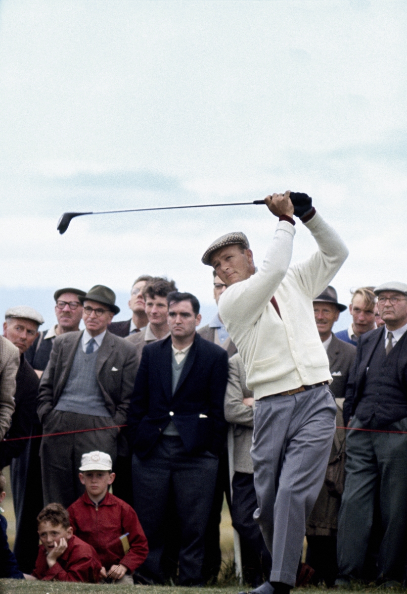 勞力士代言人阿諾．帕瑪(Armold Palmer)於1962年英國公開賽。 © Gerry Cranham, Offside Sports  Photography