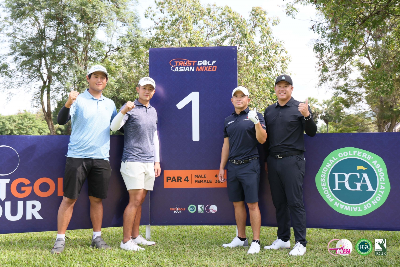 2025 TRUSTGOLF Asian Mixed #2_練習日_詹世昌(右2)蔡凱任(左1)林耕緯(右1)葉佳胤一同下場練習(葉勇宏攝)