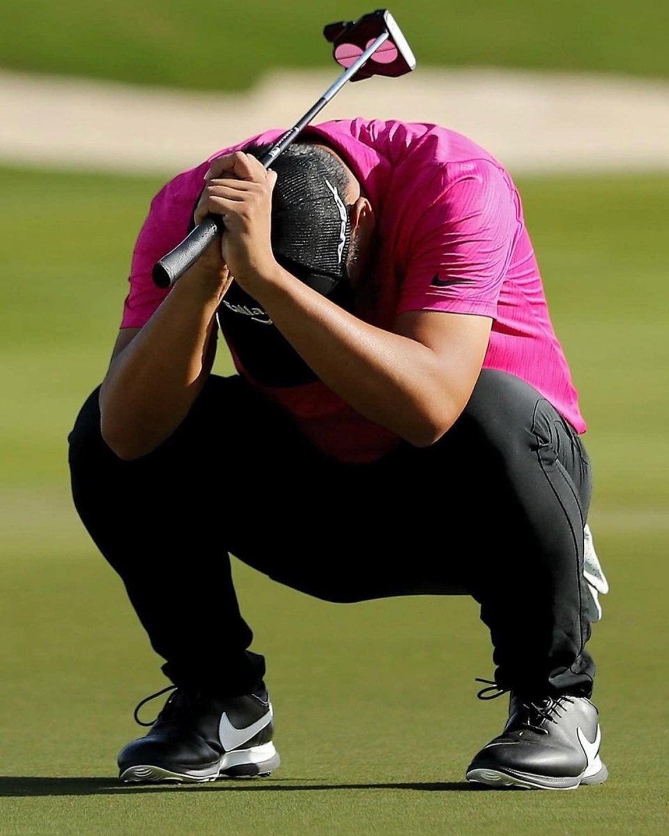 俞俊安在西蒙斯銀行公開賽最後一推，看著球從洞口滑過而抱憾。(Mike Mulholland 攝影 / PGA TOUR提供)