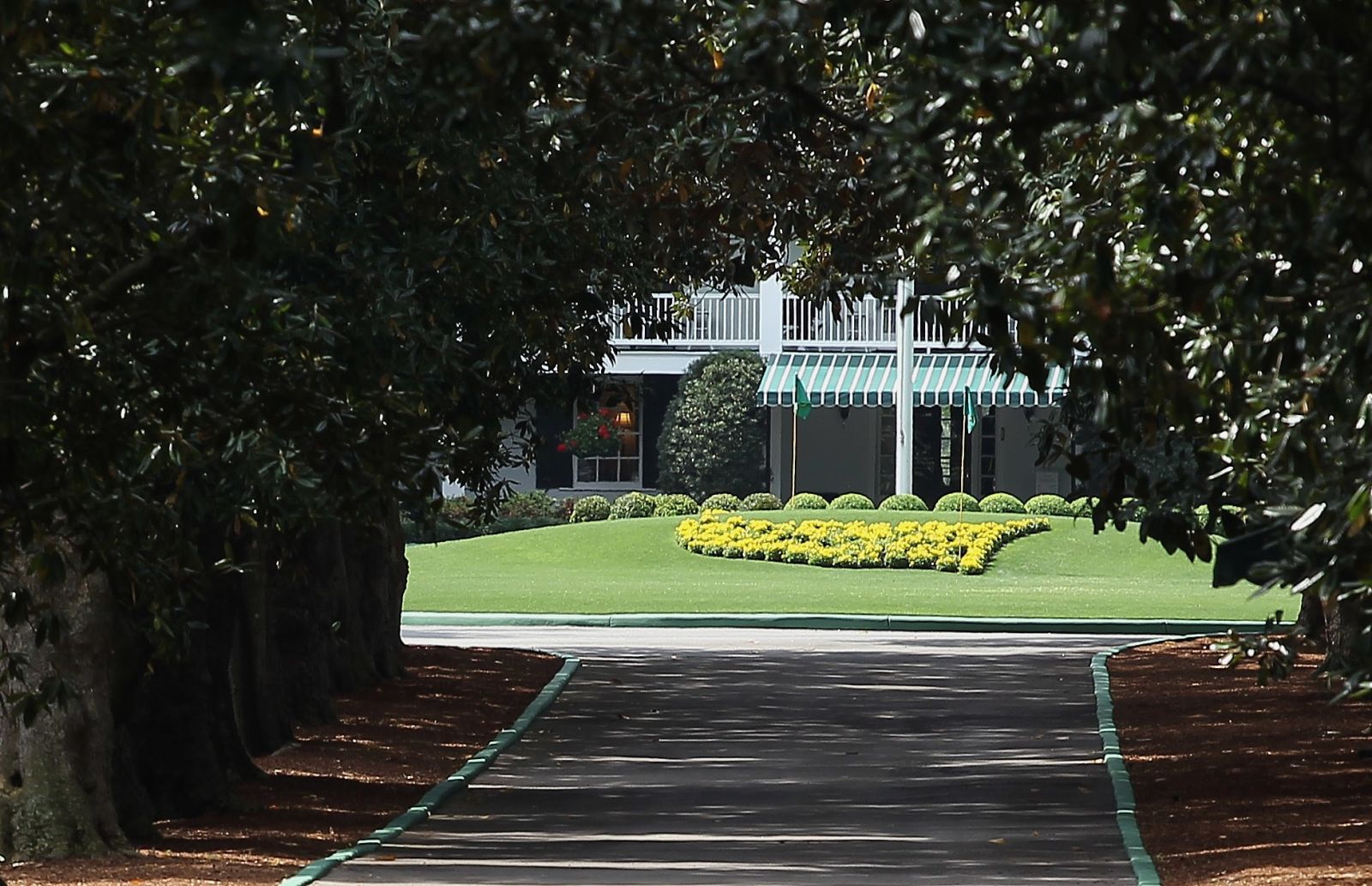 9. 木蘭道, Augusta National Golf Club