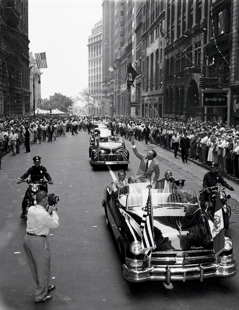 1953年一口氣拿下名人賽、美國公開賽和英國公開賽冠軍之後，班‧侯根在紐約市受到英雄式歡迎。