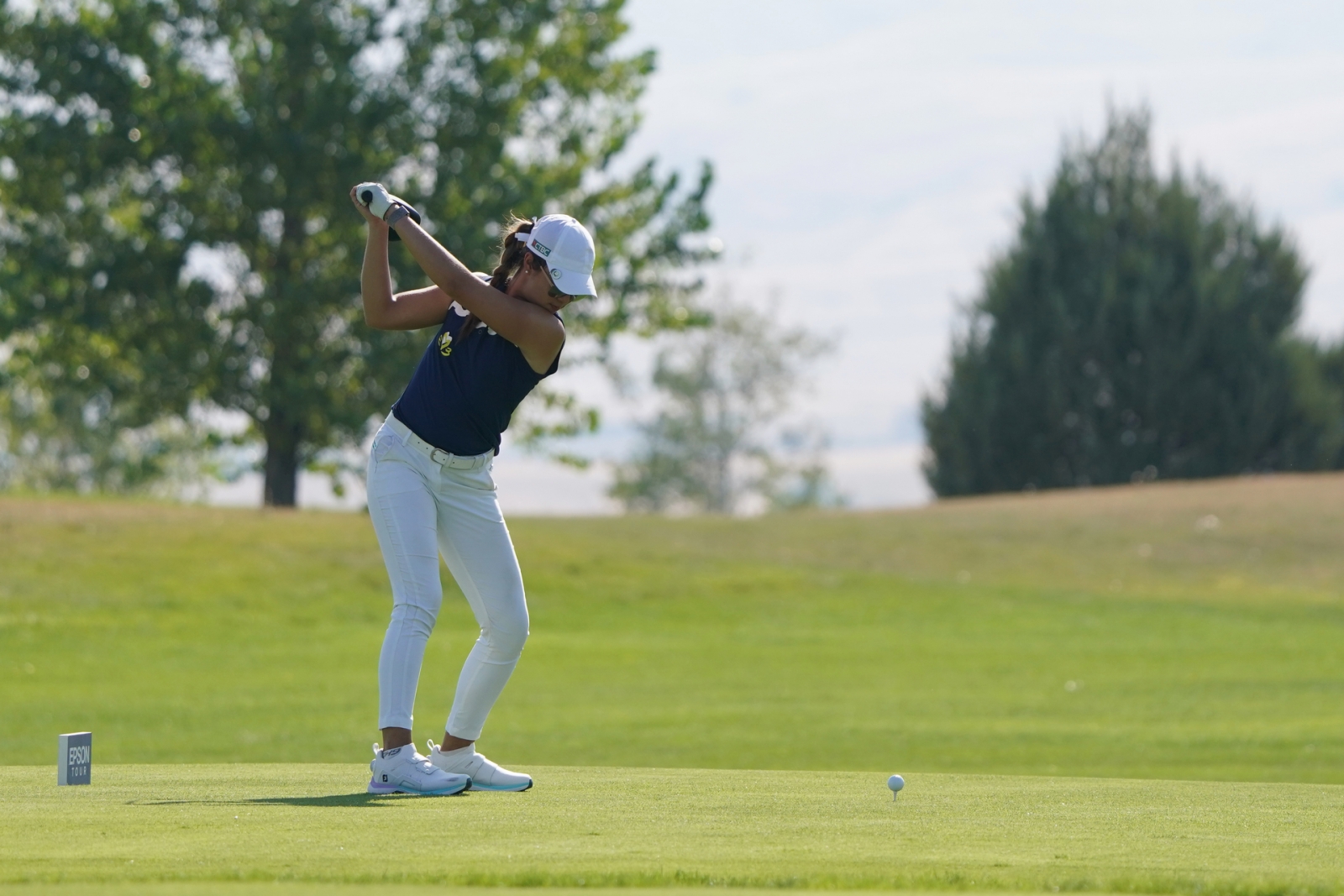 我國球員林子涵在LPGA次巡賽野馬女子精英賽賽前練習。(圖Courtesy: Epson Tour)