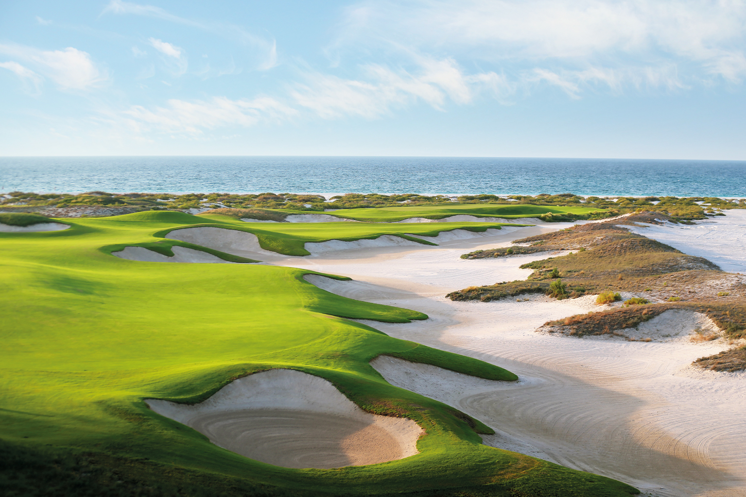 Saadiyat Beach深具挑戰性的par-4第16洞。