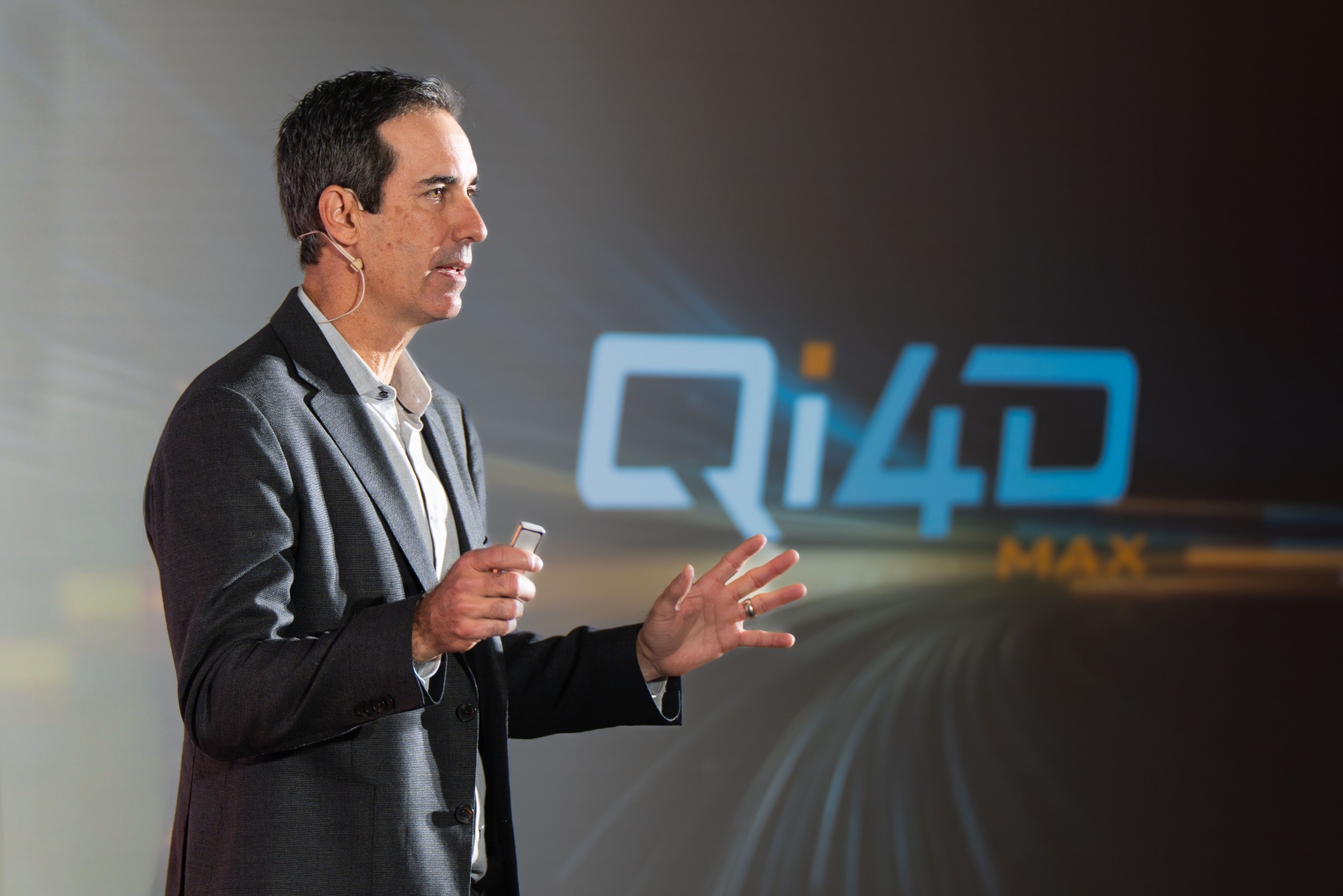 TaylorMade資深產品設計副總 Brian Bazzel