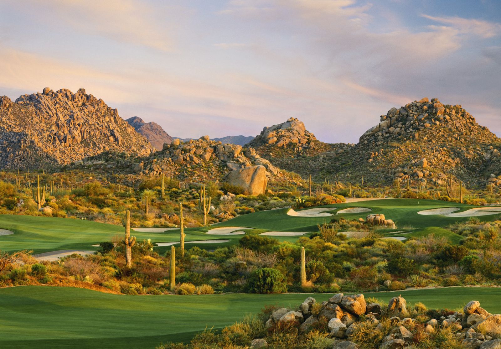 亞利桑那州的Scottsdale是全球最著名的沙漠渡假勝地之一。圖為 Troon North高爾夫俱樂部。