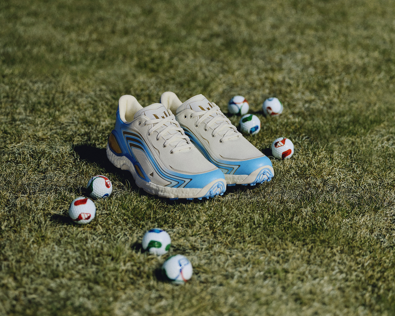 adidas Golf 推出梅西限定版高球鞋，致敬偉大足球員。